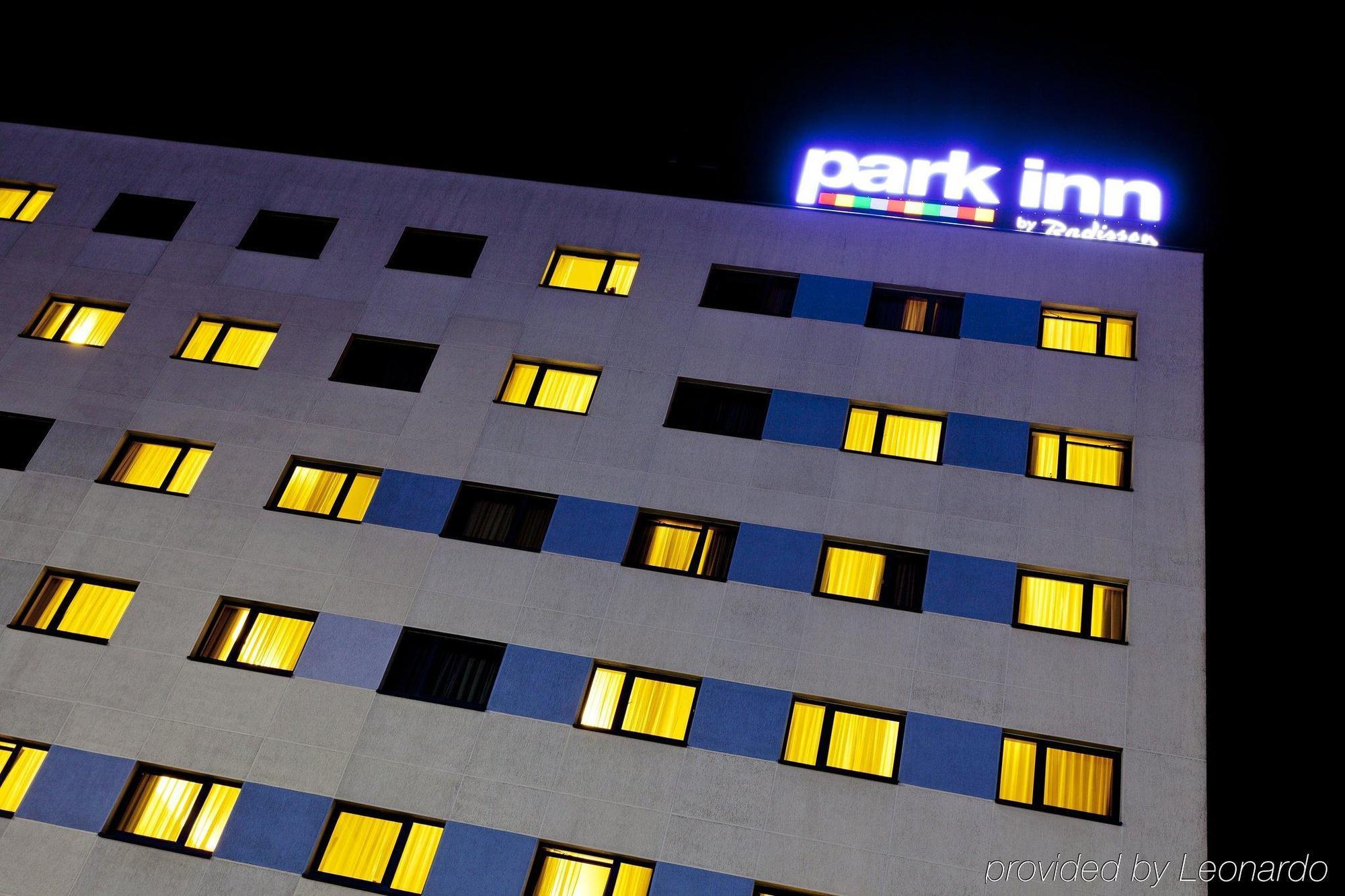 Green Park Hotel VNO Esterno foto
