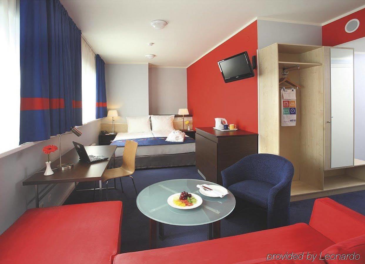 Green Park Hotel VNO Esterno foto