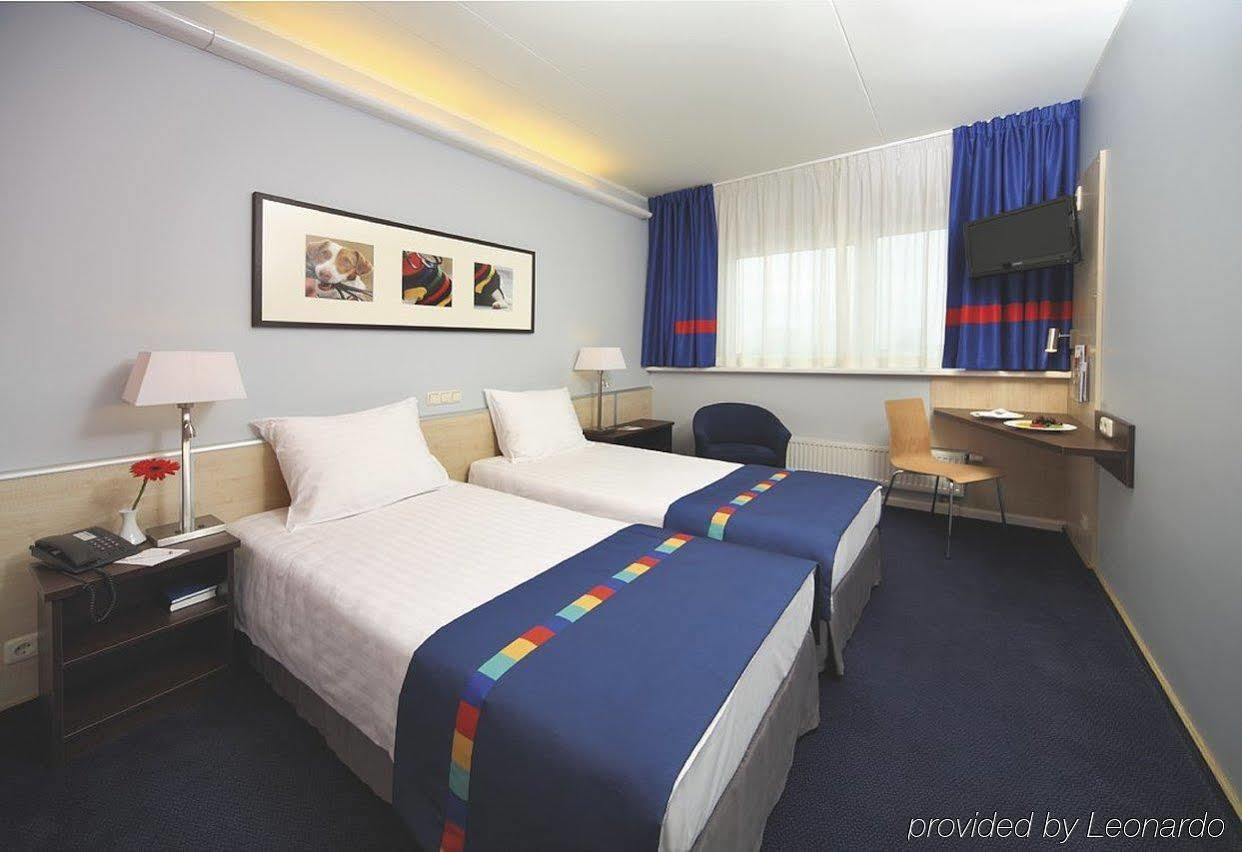 Green Park Hotel VNO Esterno foto